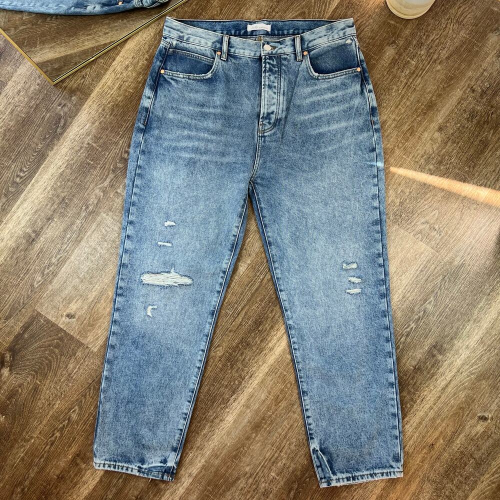 BETRO SIMONE JEANS DISTRESSED DENIM BUTTON FLY RELAXED MID RISE SIZE 32 - Picture 2 of 7